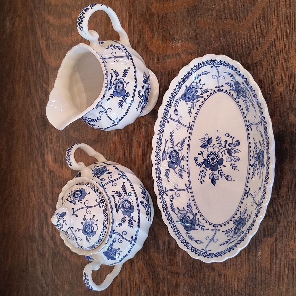 Johnson Bros Ironstone 4 Piece Set